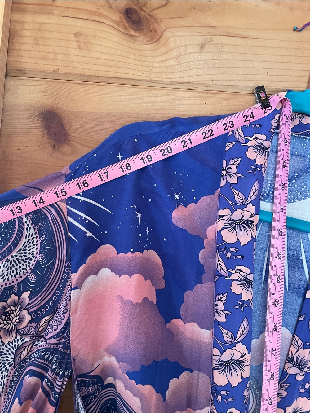 Long Kimono | Lunara - Picture 9 of 13